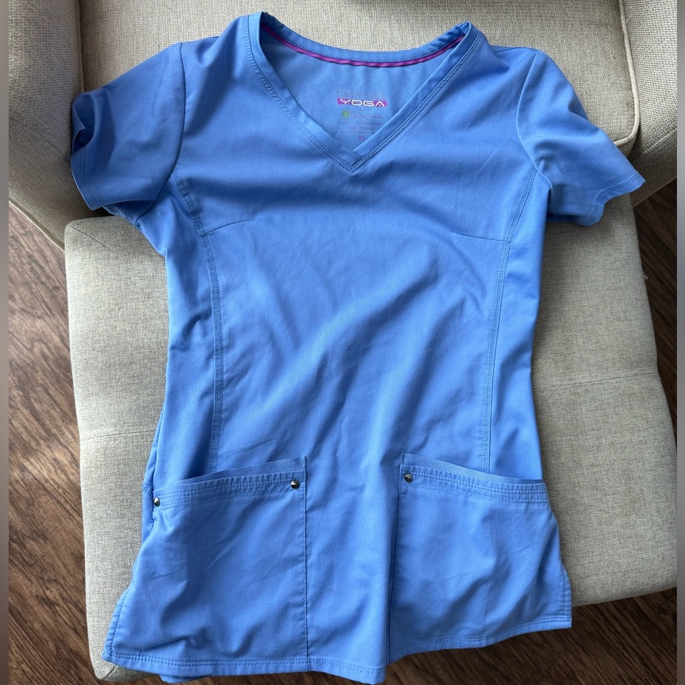 Scrub set - Picture 2 of 3
